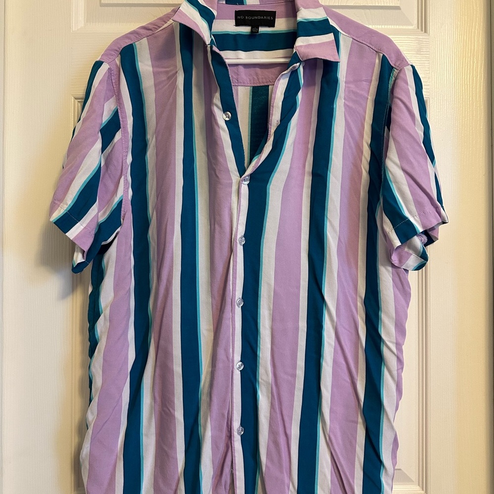 No boundaries purple and white striped short sleeve button up shirt